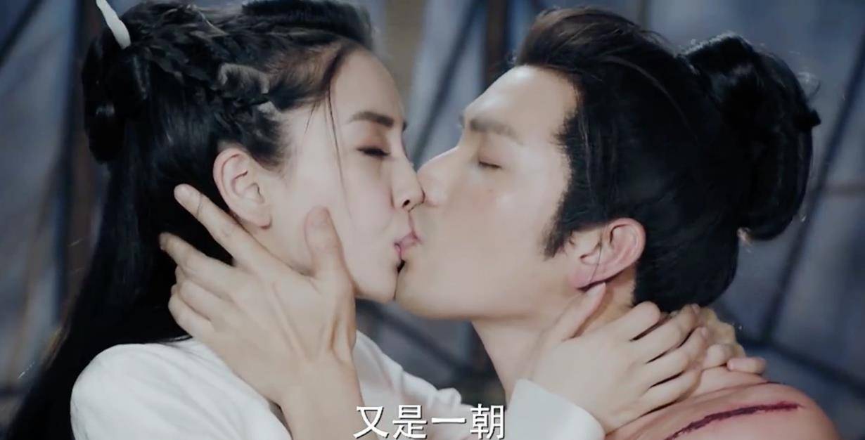 杨颖吻戏(杨颖吻戏钟汉良超甜合集!太美了吧)