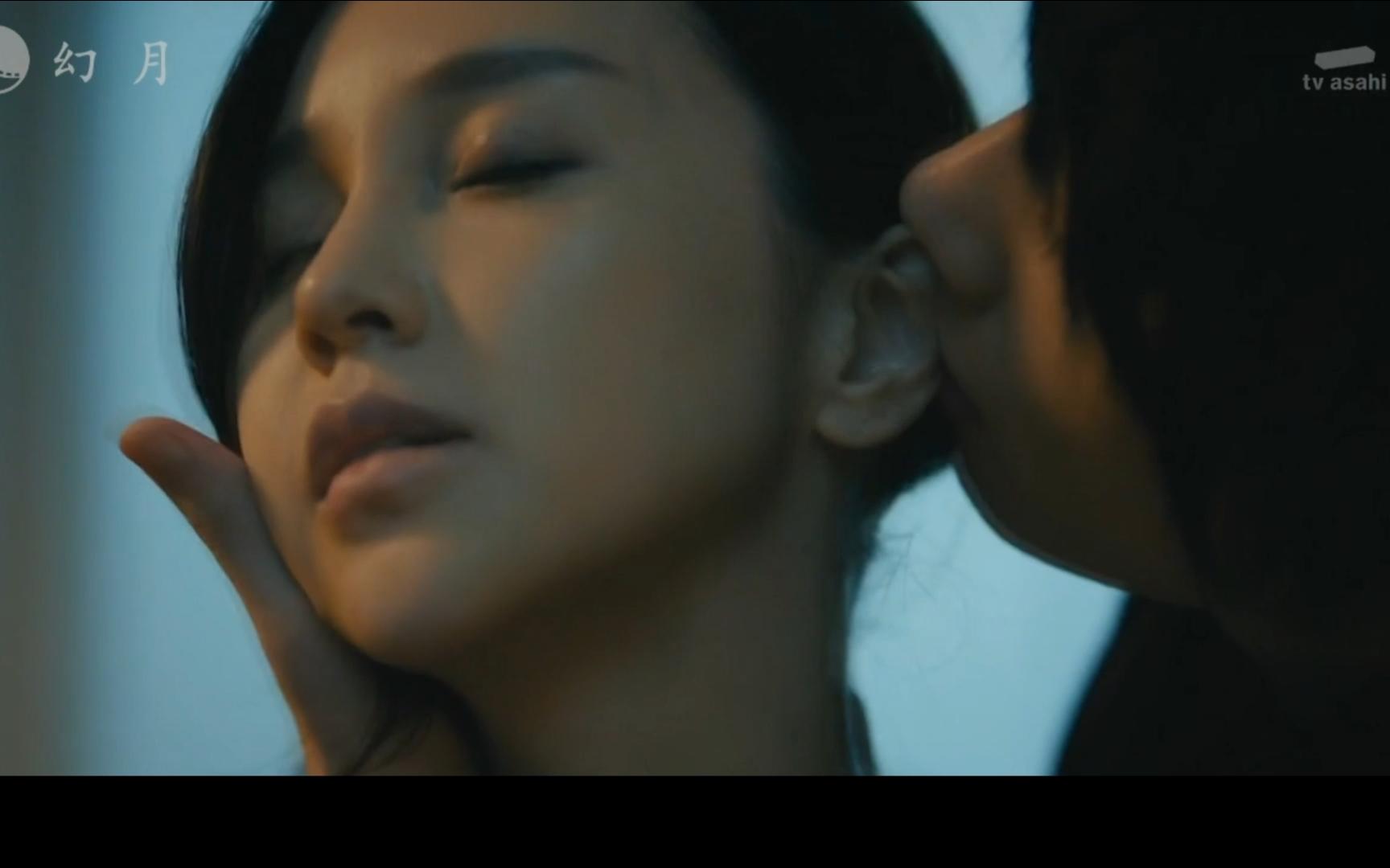 日本吻戏(日本吻戏手还不老实)